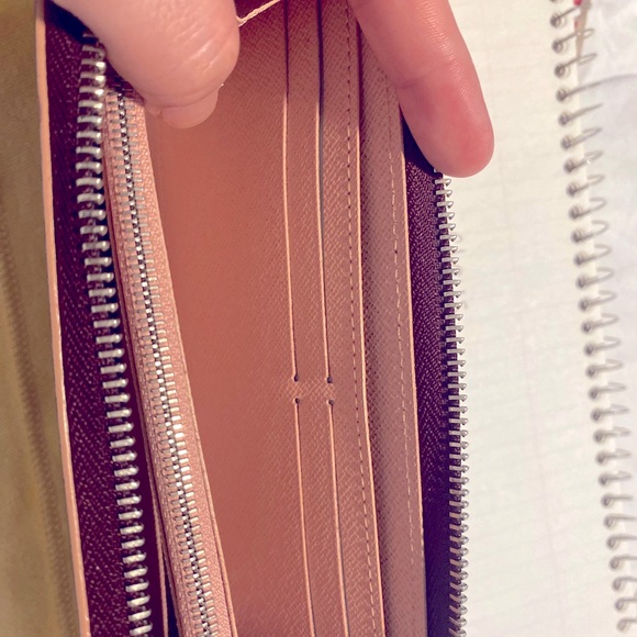 Louis Vuitton Epi Clemence Zippy Wallet-Purple and pink - Picture 5 of 10